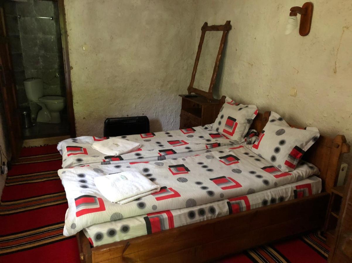 Etnographic Houses Dulbok Dol Bagian luar foto