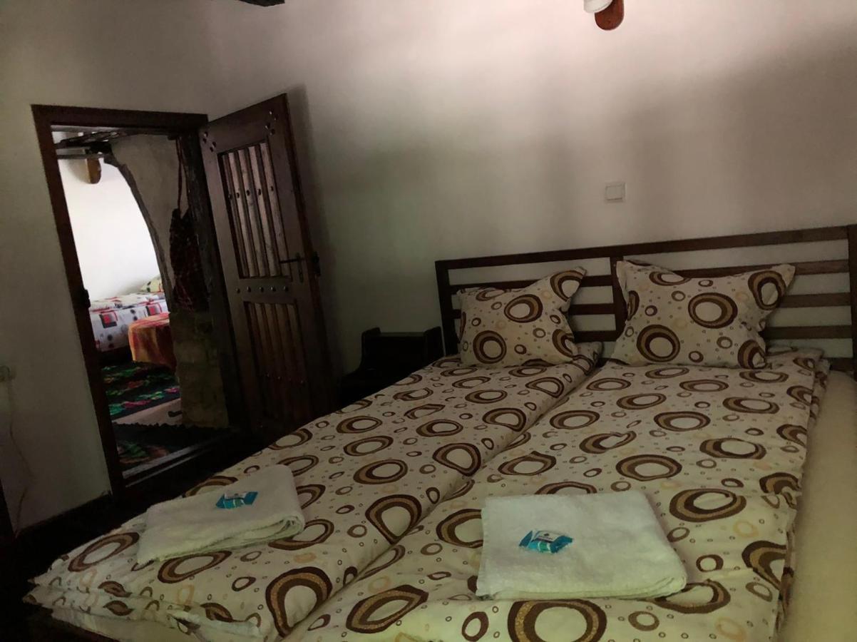 Etnographic Houses Dulbok Dol Bagian luar foto